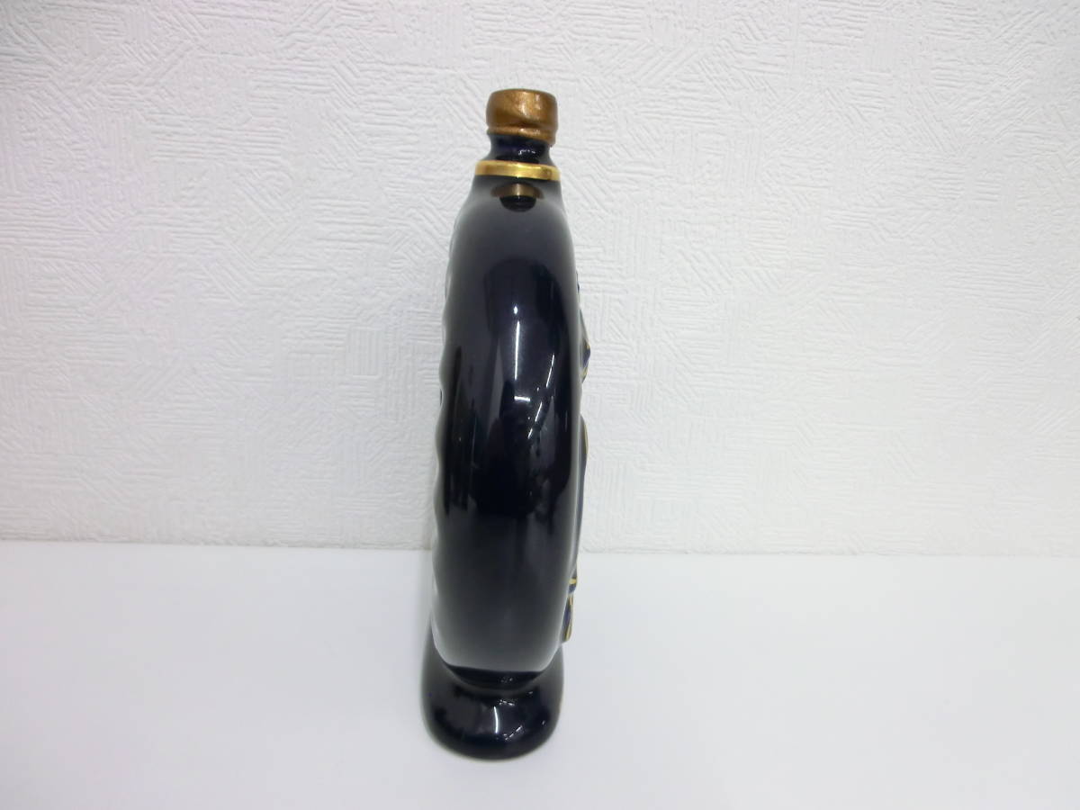 酒祭 洋酒祭 ポリニャック クレスト コニャック 陶器ボトル 青 700ml 40% 未開栓 替栓付 マルセイユ ブルー ブランデー CREST COGNAC_画像4