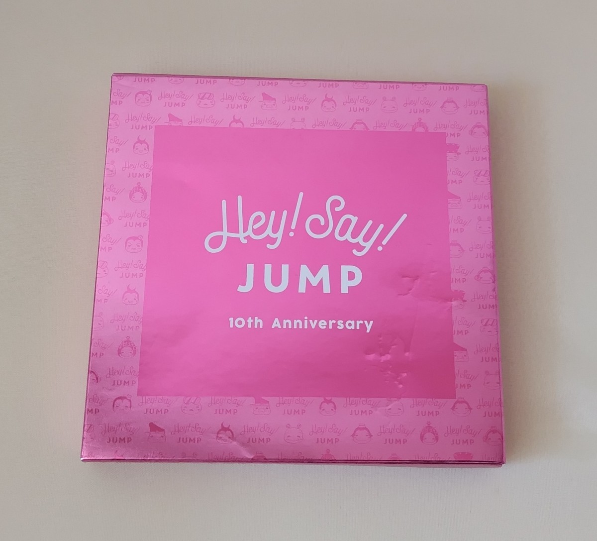 ★良品★Hey!Say!JUMP♪10周年記念品 IDケース　チャーム付★_画像1