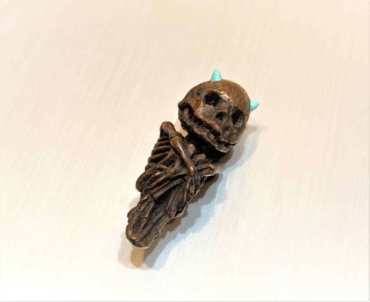 *..CARVEX* delicate sculpture expert arm guard kote san work deer. angle turquoise turquoise baby Skull netsuke handmade pendant strap .. free shipping 