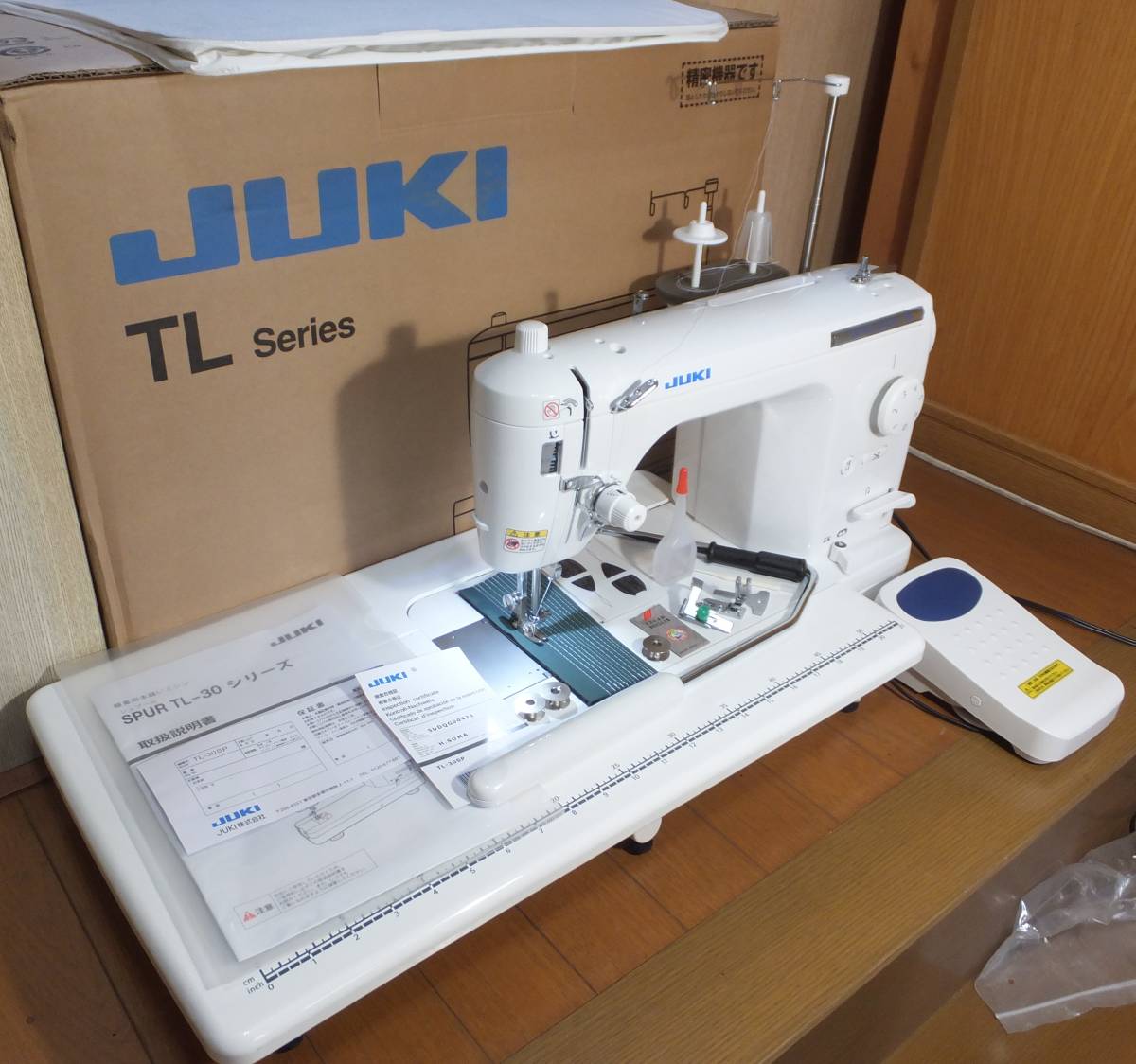 JUKI職業用本縫いミシン　SPUR　TL-30SP 現行機種　 中古良品・実動ごくわづか！！_TL-30SP　後期現行機種　実動ごくわずか！