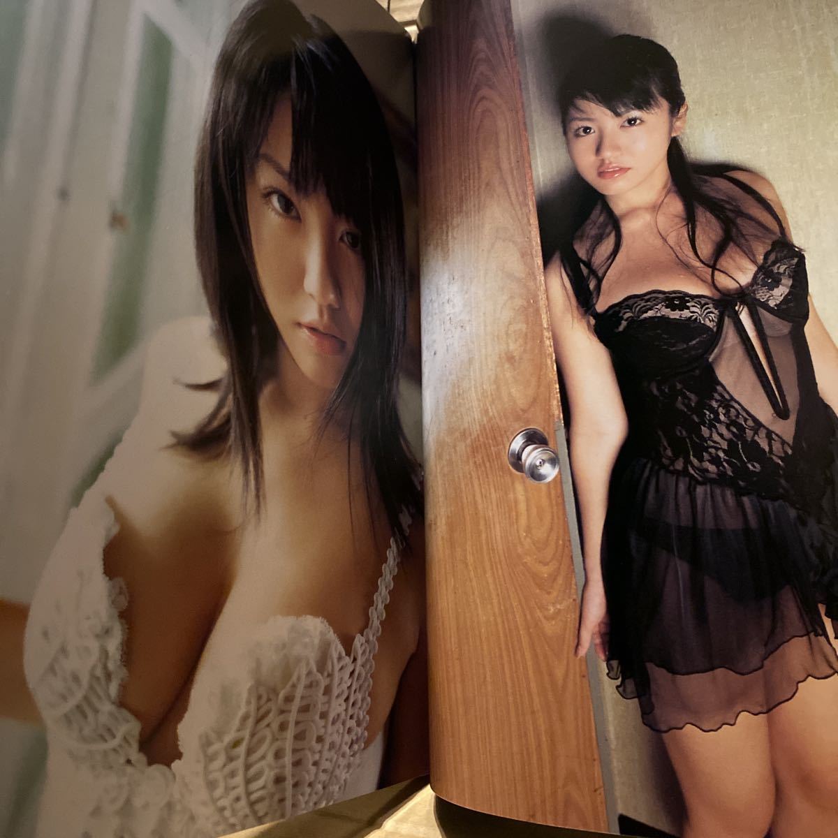 値下げ 磯山さやか写真集 IN BEDROOM_画像2