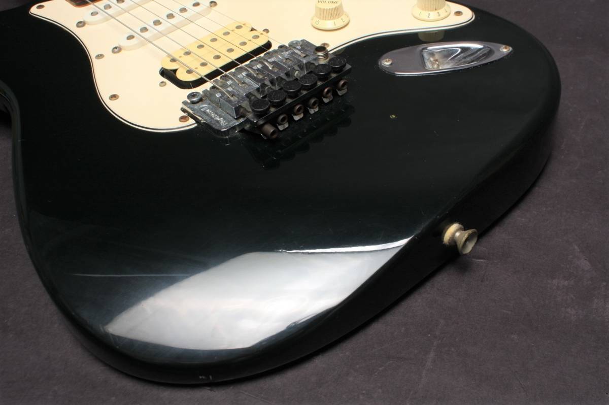 4877 Fender mexico STRATOCASTER フェンダーメキシコ ストラトキャスター エレキギター MN3112856 ハードケース付 付属品多数 程度良好 _画像5