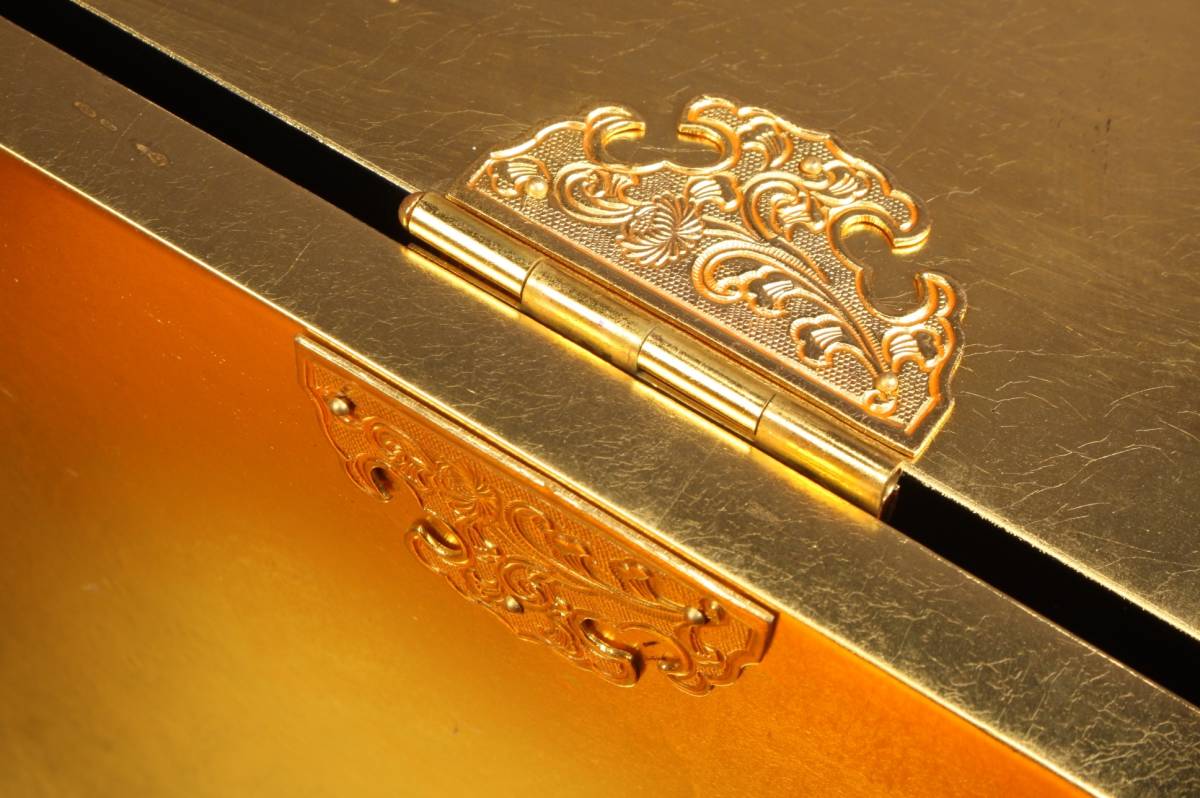5080 寺院仏具 仏教美術 金箔仕上 歴史有寺院様より 各宗派 錺 5080 寺院仏具 仏教美術 金箔仕上 歴史有寺院様より 各宗派 錺