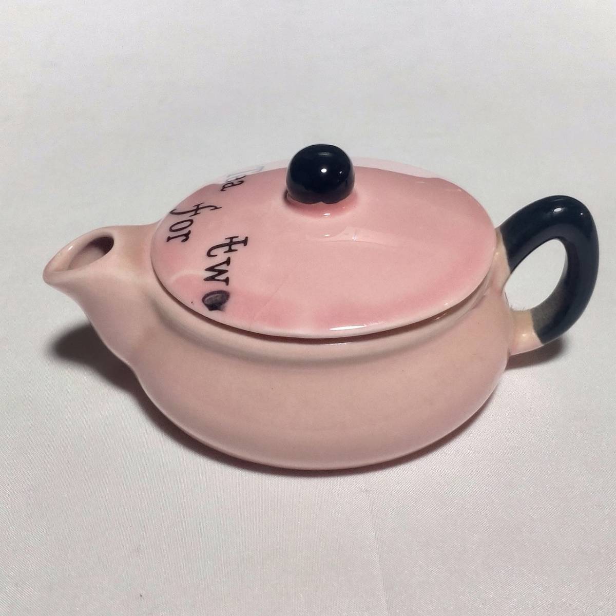 ティ―ポット 小型 陶器 ピンク色 Tea for two 取っ手から注ぎ口まで約11cm 直径約8cm 高さ約5cm 【3954】_画像9