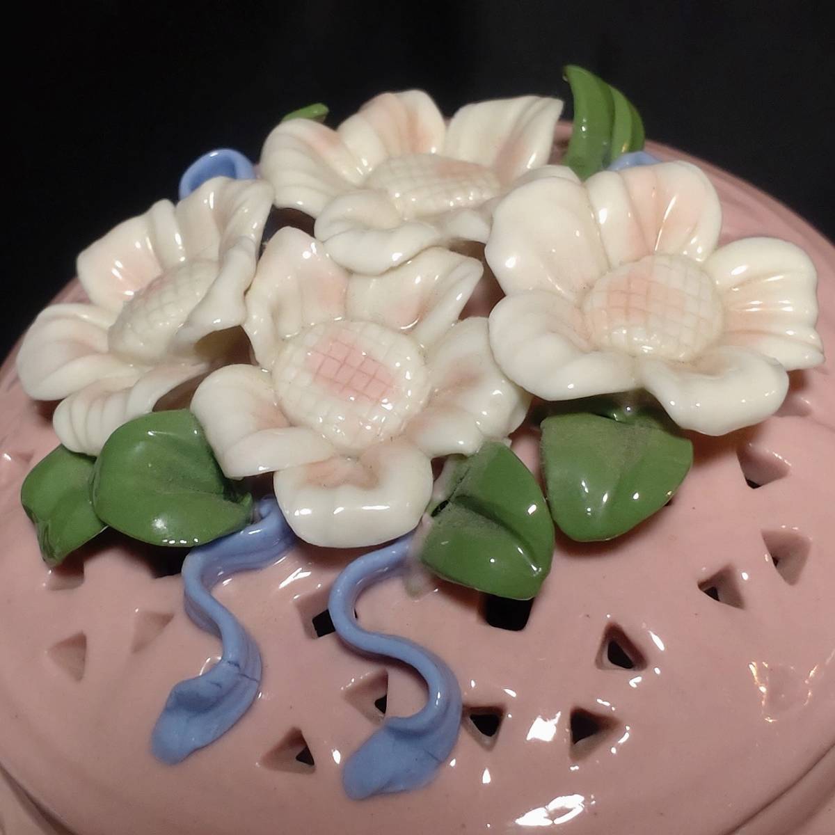 フラワー小物入れ 陶器 ポプリポット 直径約10.5cm ピンク色 洋風 飾り 置物 【3955】_画像3