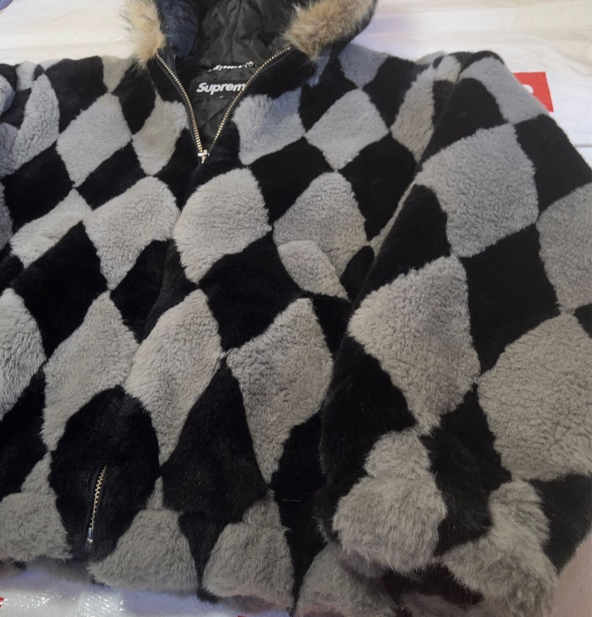 Supreme シュプリーム Diamond Faux Fur Jacket M|Yahoo!フリマ Supreme シュプリーム Diamond Faux Fur Jacket M|Yahoo!フリマ