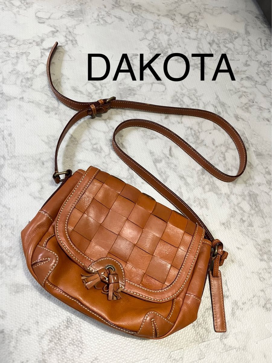 ダコタ dakota 新品タグ付き 素敵な本革ショルダーバッグ - バッグ