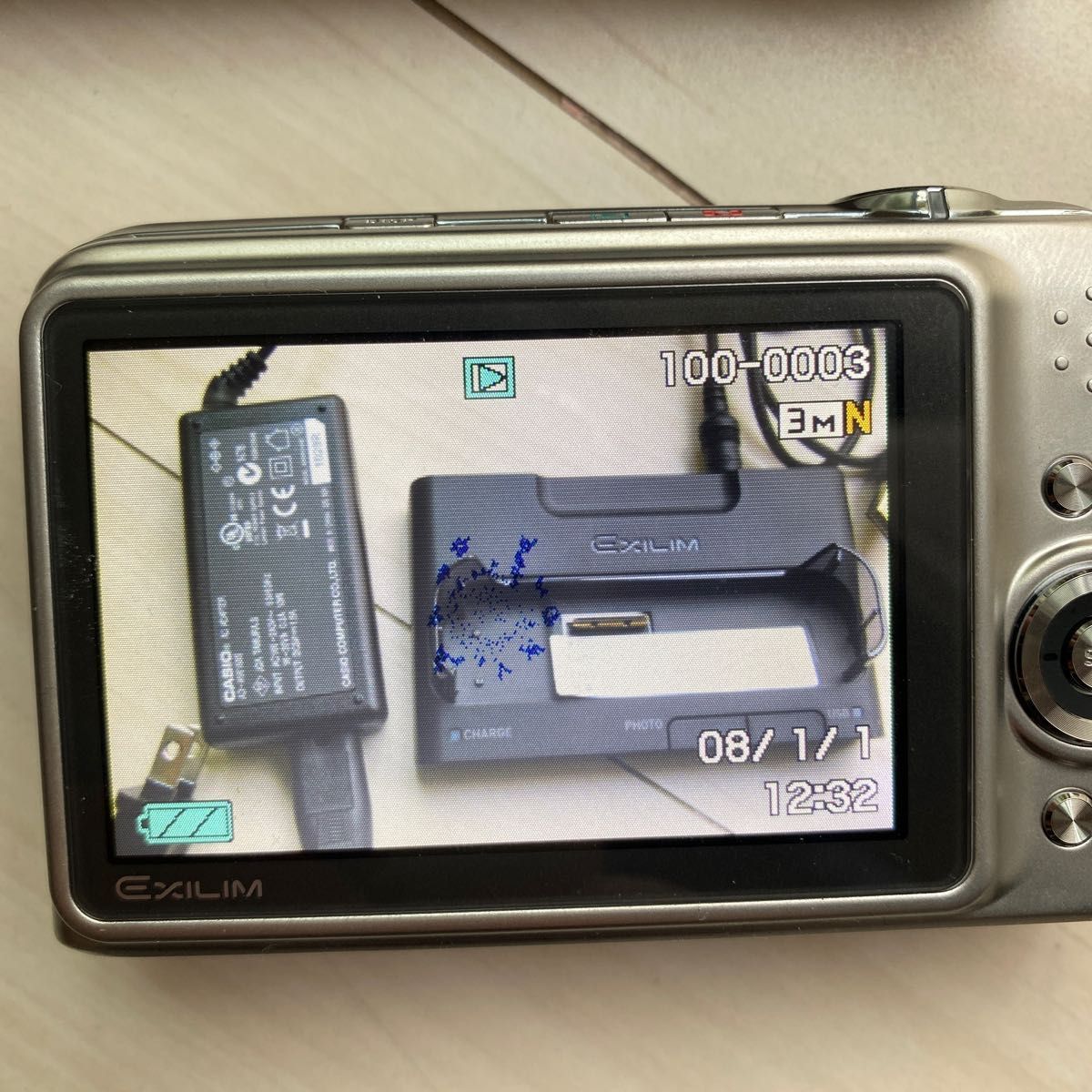 カシオ CASIO EXILIM EX-Z1200 コンパクトカメラ バッテリーあり カシオ CASIO EXILIM EX-Z1200 コンパクトカメラ バッテリーあり