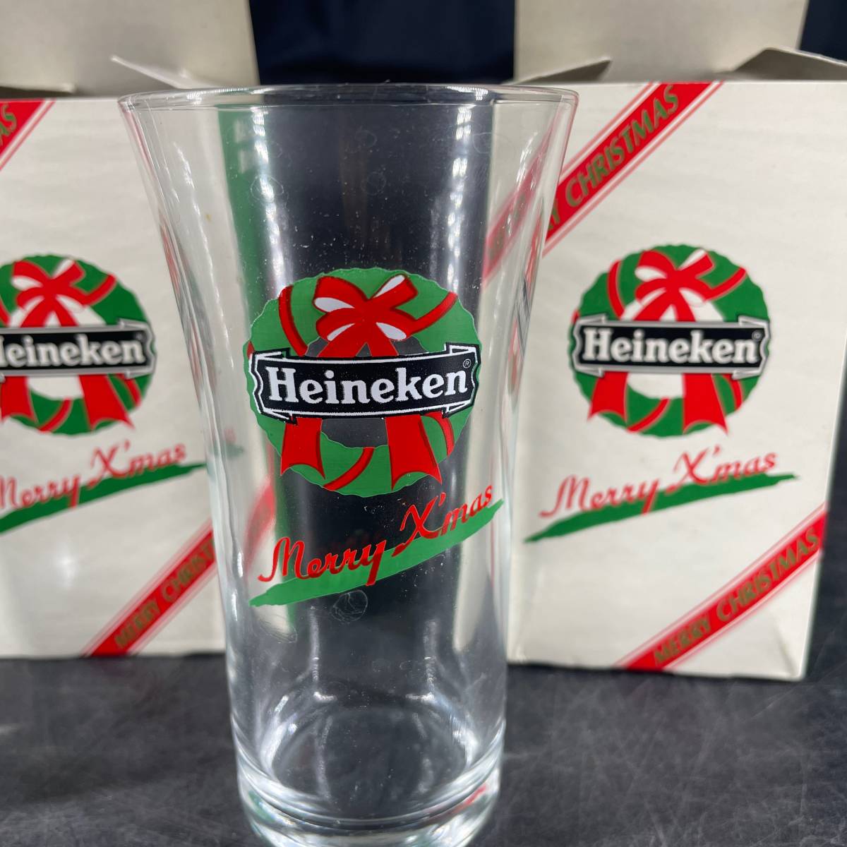 i81/コップ おまとめ2点 ハイネケン Heineken クリスマス ドリンクグラス 元箱つき ビンテージ ノベルティー レトロ コレクション レア_画像2