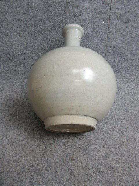 伊万里 白磁 一升徳利 [B33024] 高さ24cm 直径17cm 酒器 花瓶 アンティーク 古玩 古美術_画像3