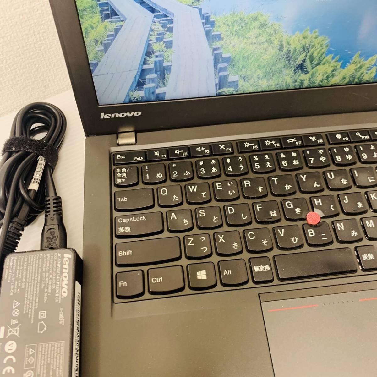 実用的なB5モバイルパソコン。速度も問題なし。お買い得品 Thinkpad X240.送料込み価格で安心です！_画像3