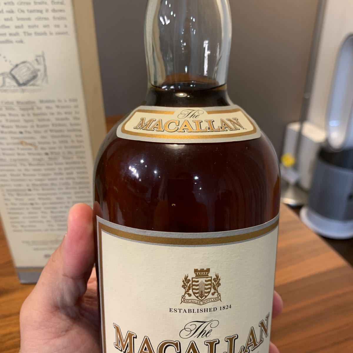 ザ マッカラン エレガンシア 1991 (12年) 1000ml 箱付き ザ マッカラン エレガンシア 1991 (12年) 1000ml 箱付き