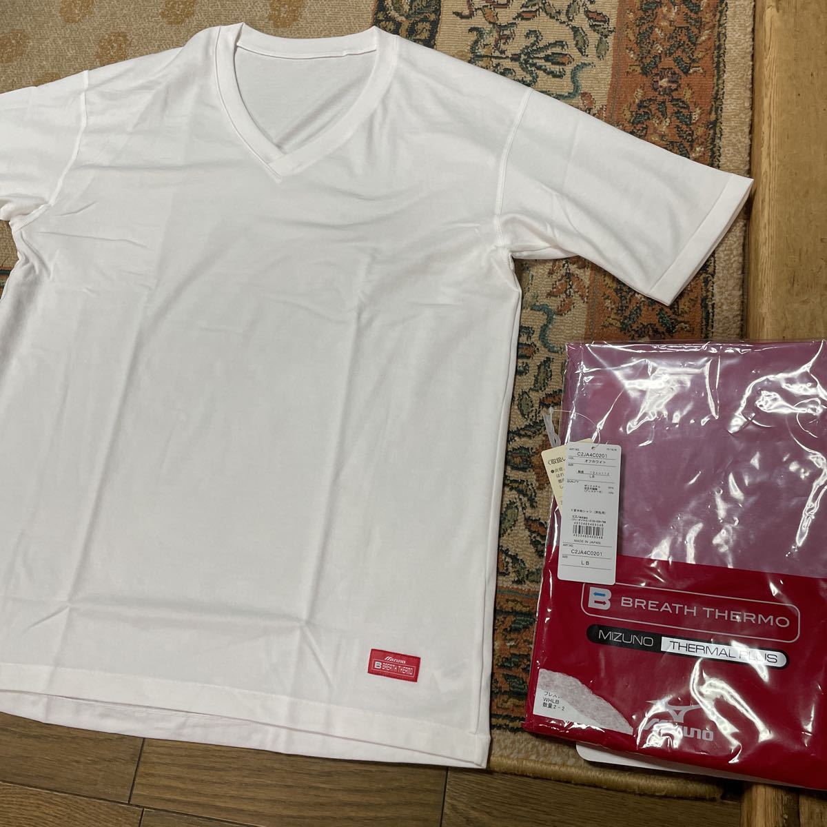 2着セット 未使用 MIZUNO BREATH THERMO Vネック半袖Tシャツ メンズサイズLB ミズノ ブレスサーモ インナーアンダーシャツ _画像3