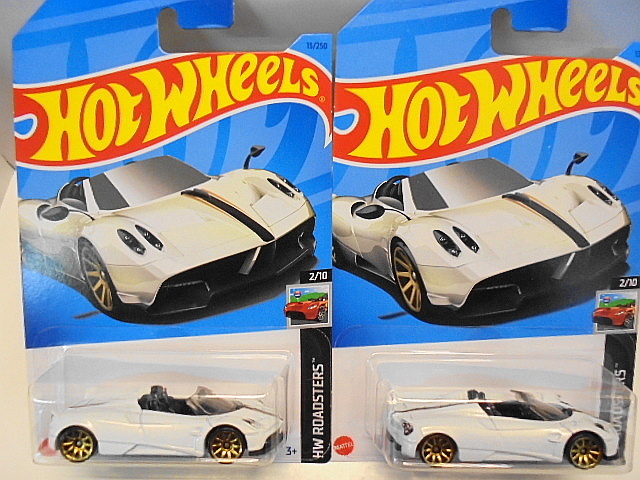 Hotwheels '17 パガーニ ウアイラ ロードスター ホットウィール ミニカー 2台セットの画像1