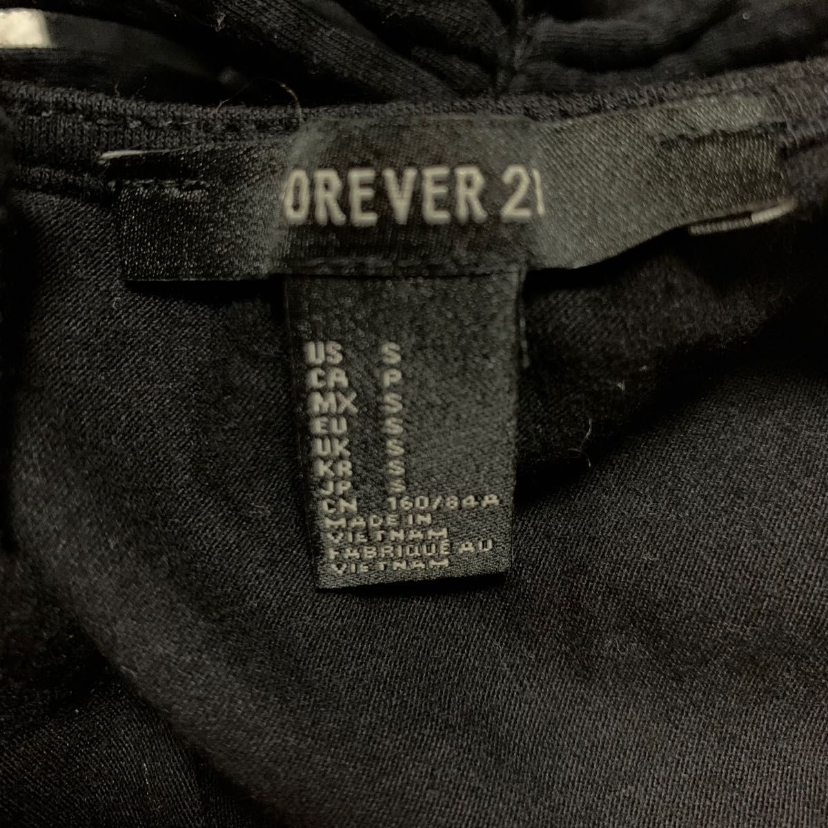 【売り切りたいので値段交渉受付中！】フォーエバー21 Forever21 Tシャツ　ブラック　半袖　半袖Tシャツ トップス 