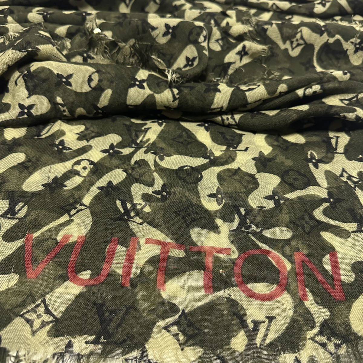 超希少 Louis Vuitton ルイヴィトン 村上隆 スカーフ モノグラム 超希少 Louis Vuitton ルイヴィトン 村上隆 スカーフ モノグラム