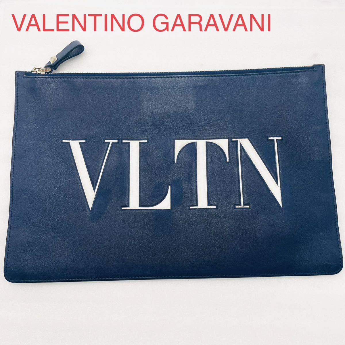 Valentino Garavani ヴァレンティノ VLTN クラッチバッグ セカンド