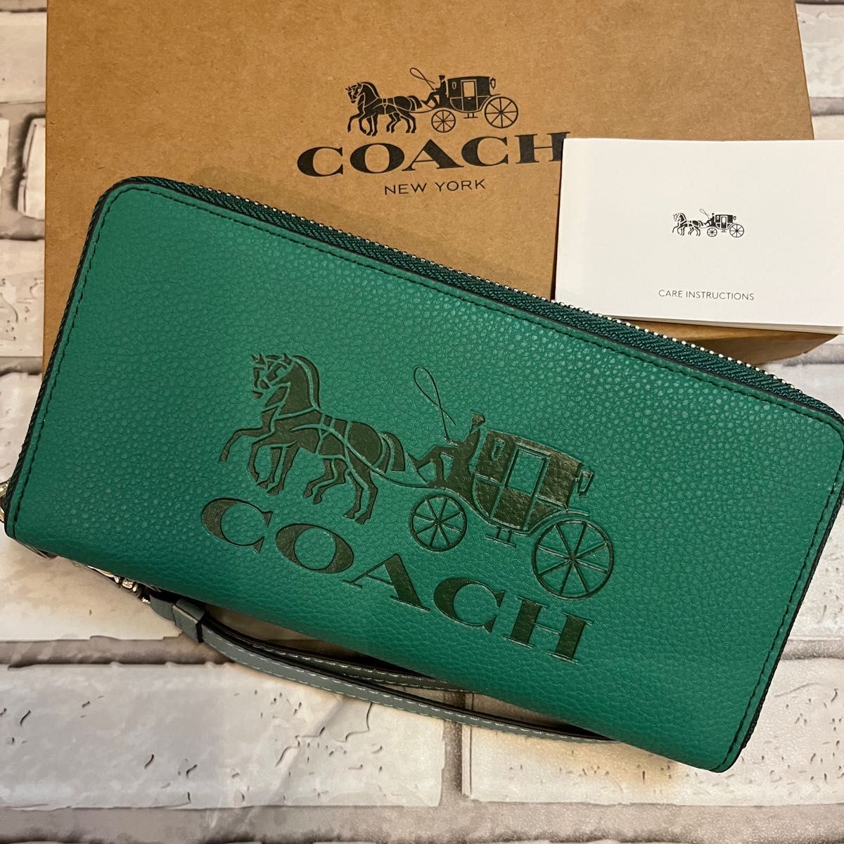 COACH コーチ 馬 アイコン グリーン ラウンド ファスナーストラップ