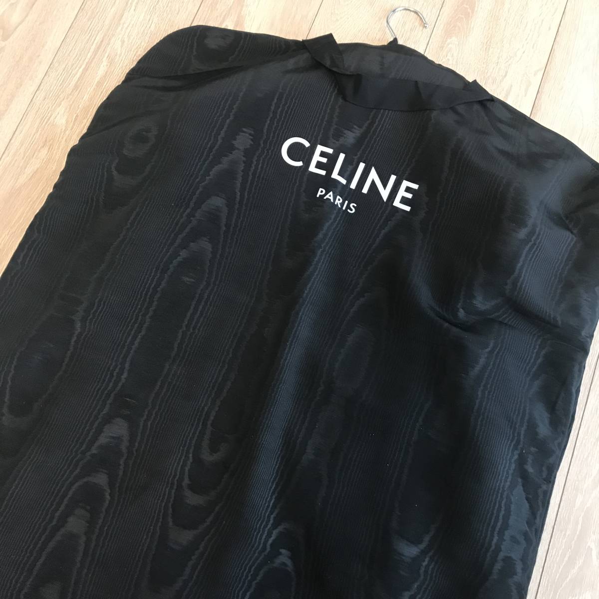 新品未使用 CELINE セリーヌ スモーキングジャケット 44 元 Dior 新品未使用 CELINE セリーヌ スモーキングジャケット 44 元 Dior