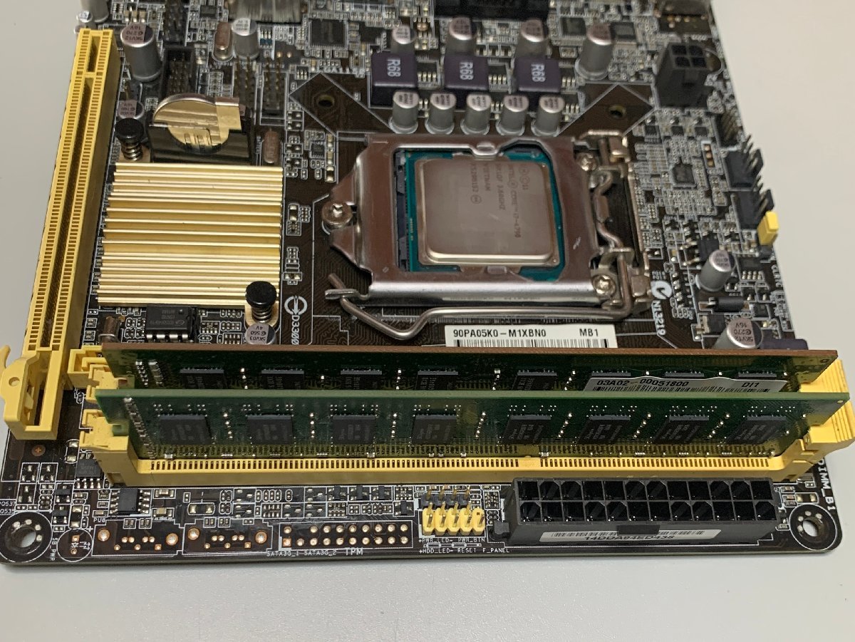 【中古】ASUS H81I-PLUS DP/P30AD/DP_MB i7-4790 8GBメモリ2枚 パネル有 / Mini-ITX LGA1150_画像5