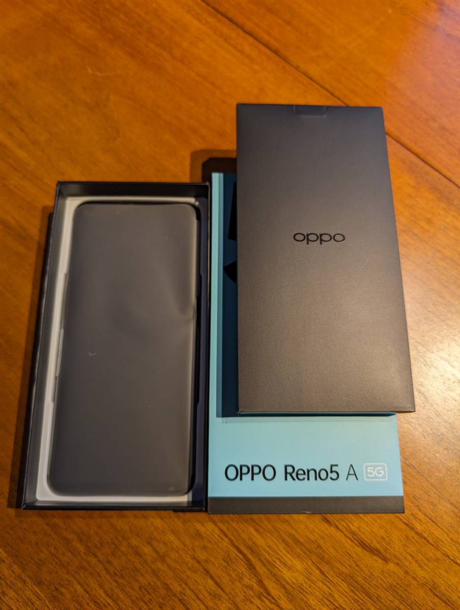 美品 OPPO Reno5A 128GB 5G/防水/おサイフケータイ/6400万画素４眼
