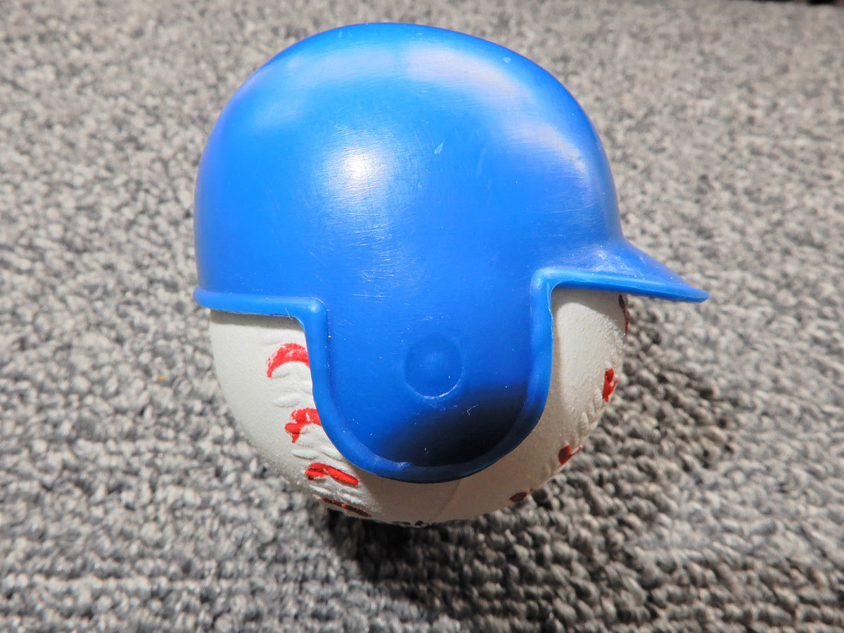ベースボールキャップを被った野球ボールの Antenna Ball アンテナボール 長期保管 コレクション放出！_画像2