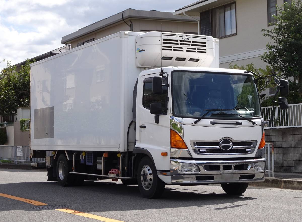 3つの約束☆絶対に安い☆程度の良いトラック☆スピーディー納車☆H27年☆レンジャー☆冷凍冷蔵車☆-30℃設定☆格納PG☆スタンバイ機能☆_画像2