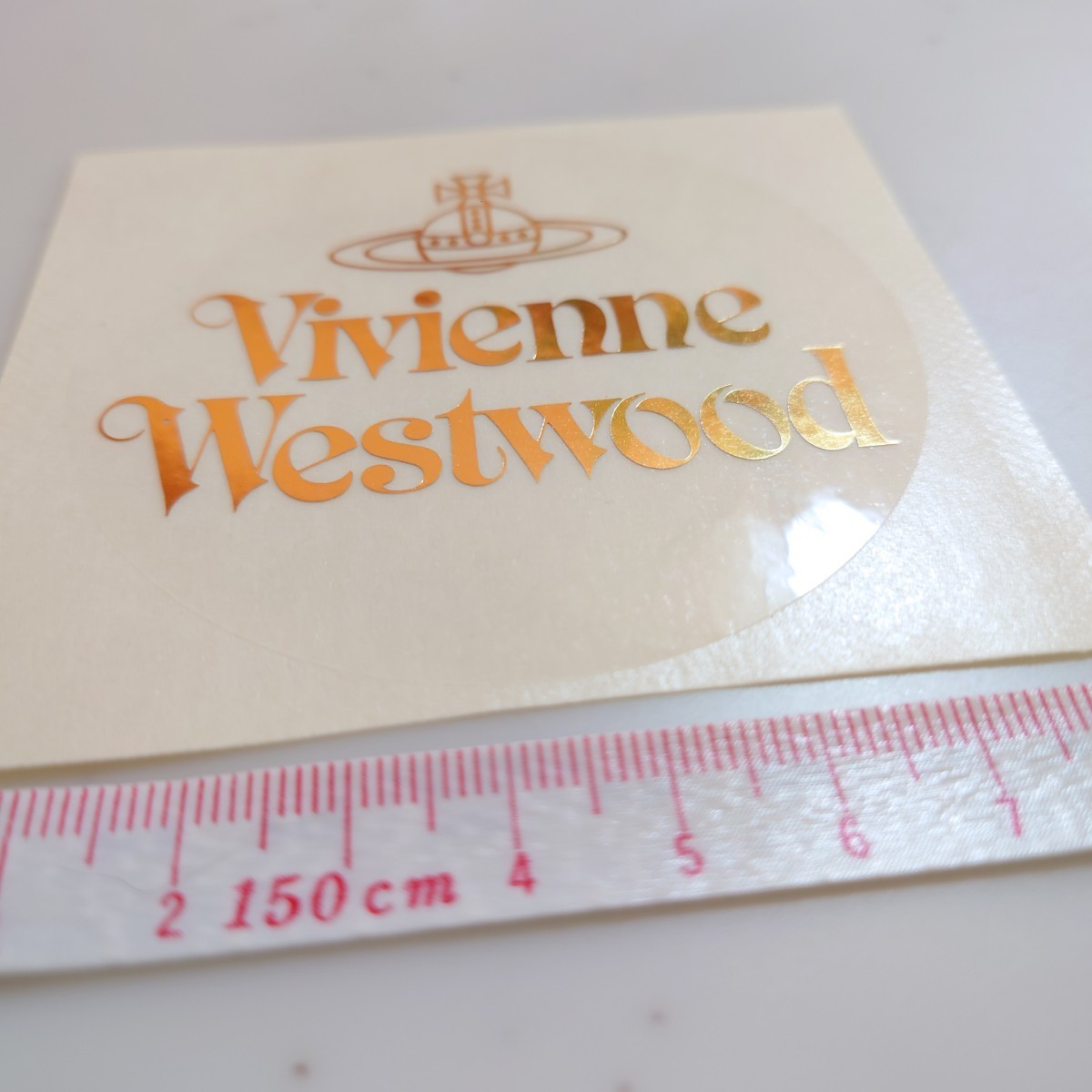 Vivienne Westwood ステッカー 送料無料!! 正規品 ヴィヴィアンウエストウッド ゴールド 非売品 円形 シール 金_画像2