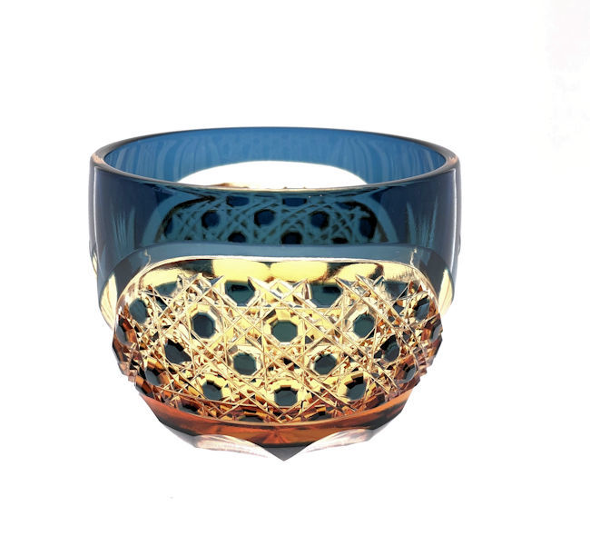 送料無料 江戸切子アンバークリスタルぐい呑み（藍）冷酒グラス 伝統工芸品 ぐい呑（1051）の画像1