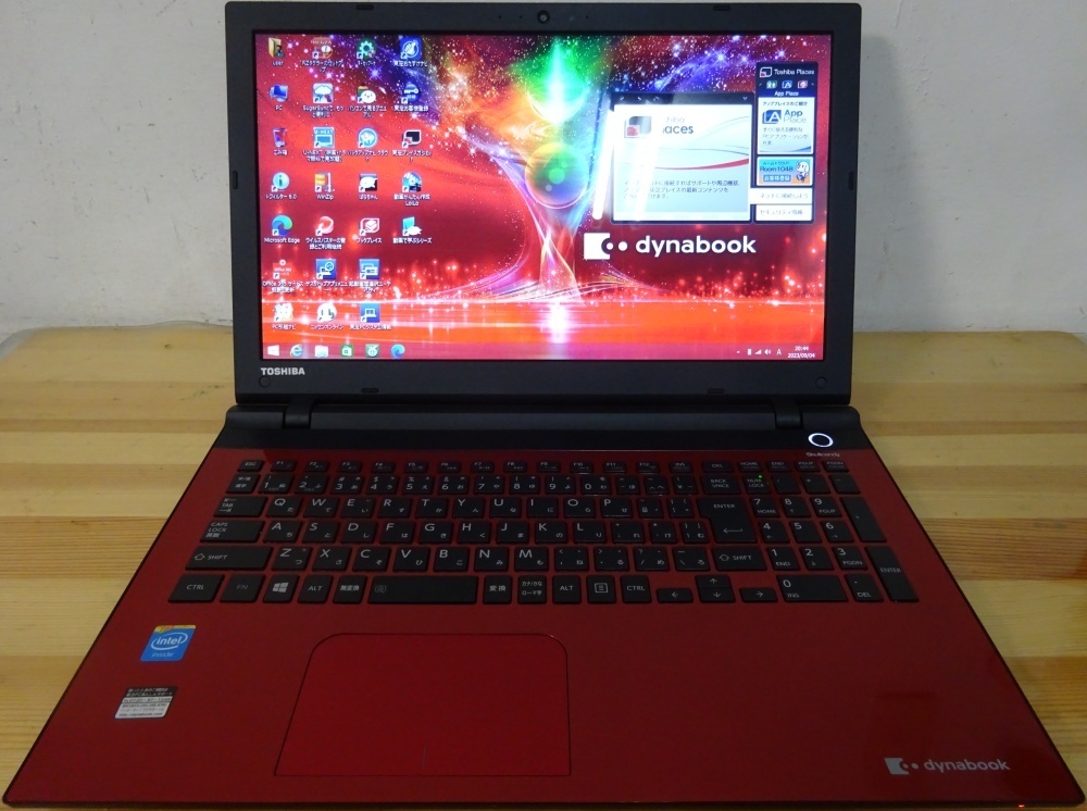 東芝ノートパソコン dynabook T45/RRS/Cele 3205U 1.5GHz/4GB/1000GB/中古特価良品_画像1