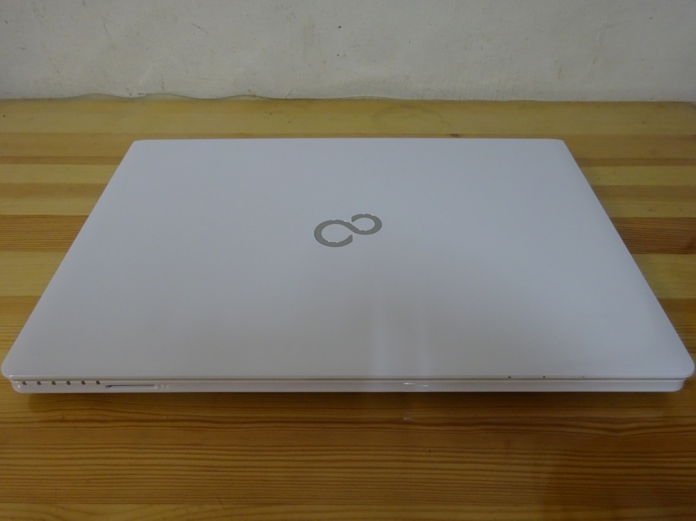 富士通 ノートパソコン LIFEBOOK AH30/B3/AMD E2-9000 1.8GHz/4GB/500GB/中古特価良品_画像4