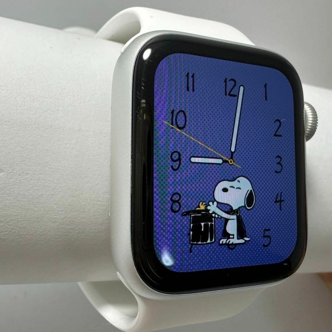 Apple Watch SE 第1世代 GPS 40mm シルバーアルミニウム