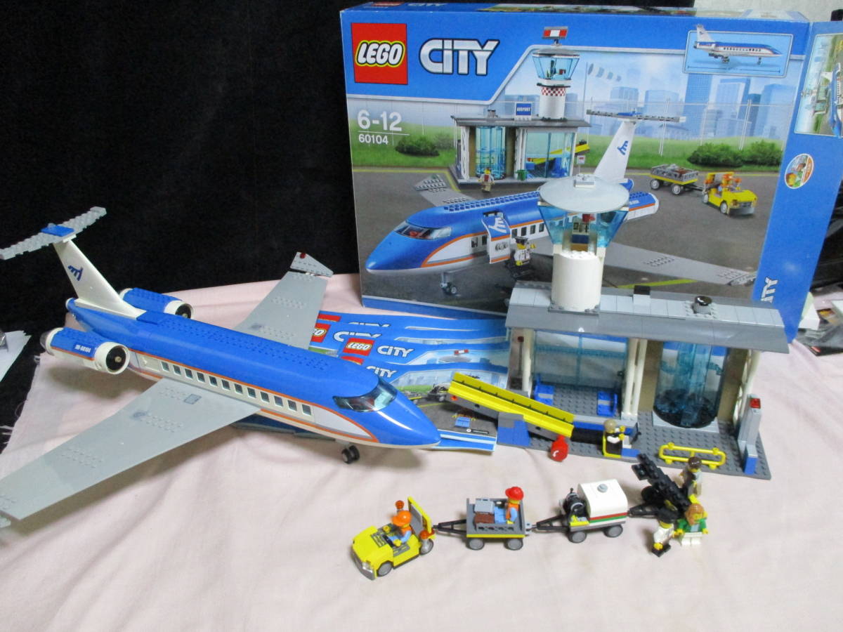 鶯】　LEGO レゴ シティ 60104 空港ターミナルと旅客機　中古美品_画像1