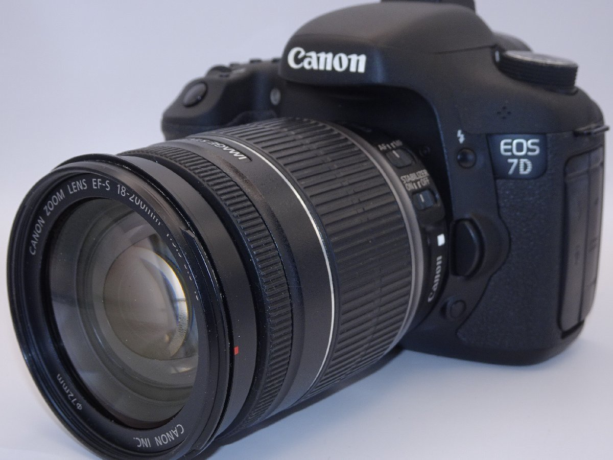 【オススメ】Canon デジタル一眼レフカメラ EOS 7D レンズキット EF-S18-200mm F3.5-5.6 IS EOS7D18200ISLK