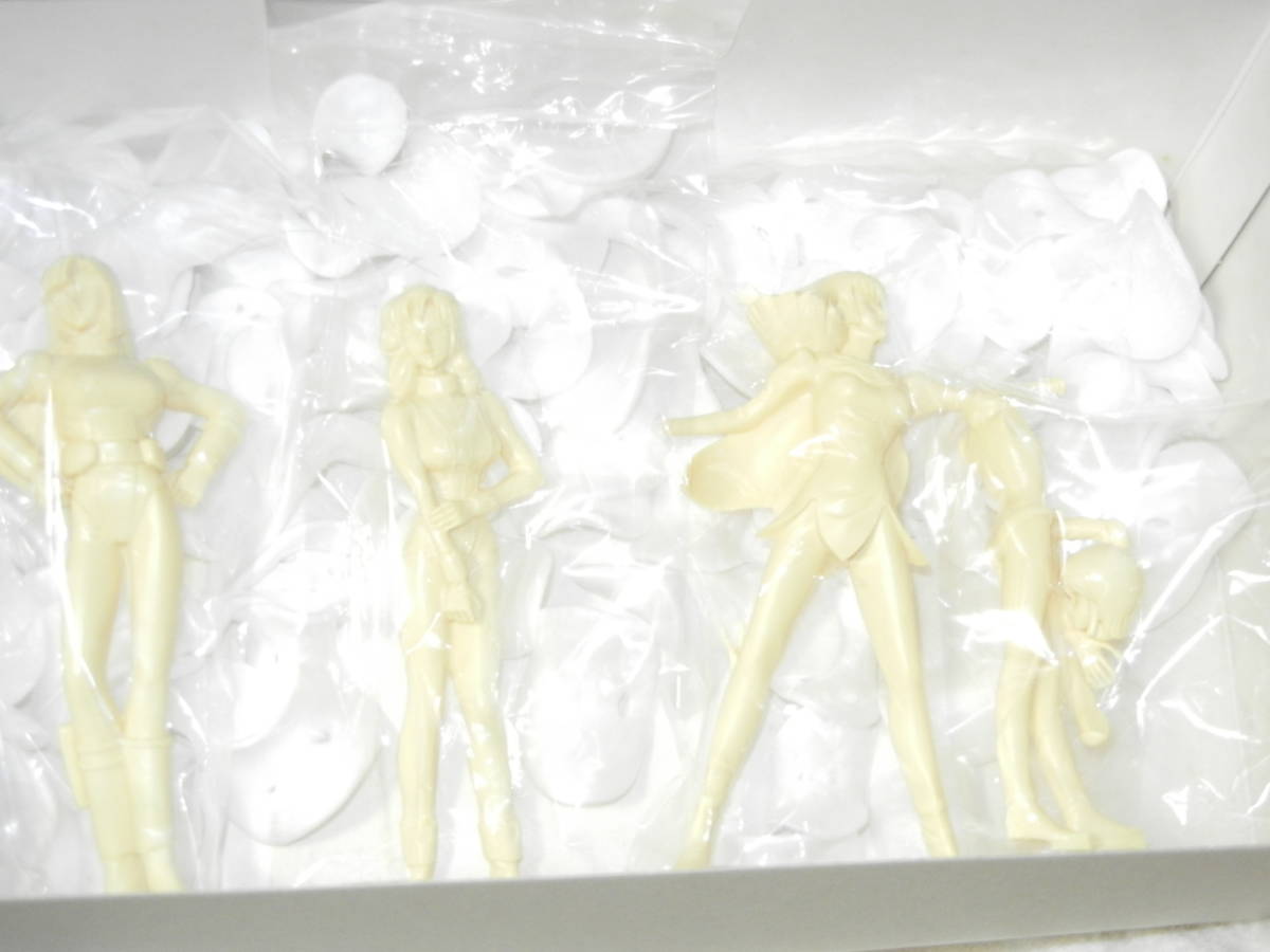 WAVE 1/12 ロザミア プルツー ハマーン ルー・ルカ セット WAVE 1/12 ロザミア プルツー ハマーン ルー・ルカ セット