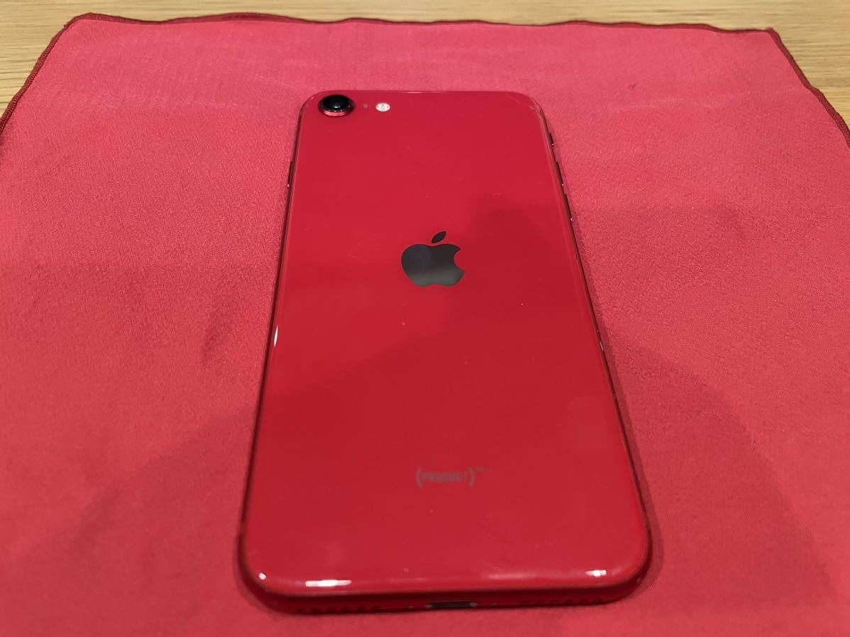 【送料込】Apple iPhone SE RED 64GB SIMフリー 付属品有り 本体・画面キズあり カメラガラス交換_画像2