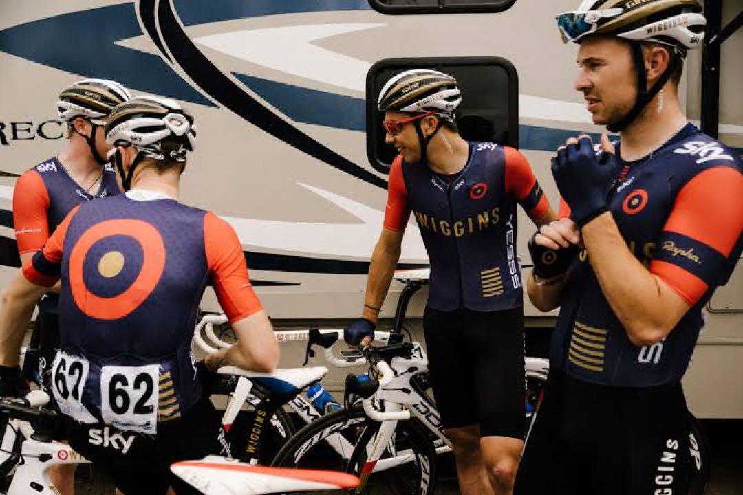 SALE 選手支給品 チームウィギンス スキンスーツ ワンピース ラファ Team Wiggins Rapha プロチーム ピナレロ 非売品_画像2