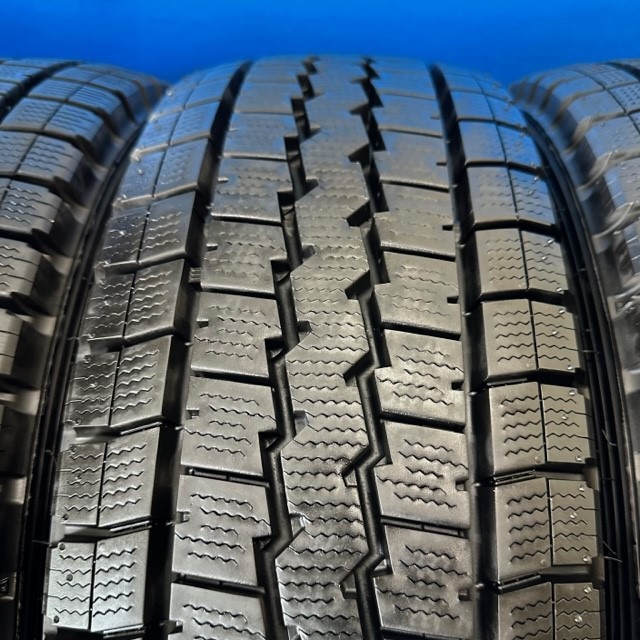 【2020年製造】　205/65R16 109/107 L LT　ダンロップ　WINTERMAXX LT03M　スタッドレスタイヤ　205/65/16　6本　トラックタイヤ _画像4