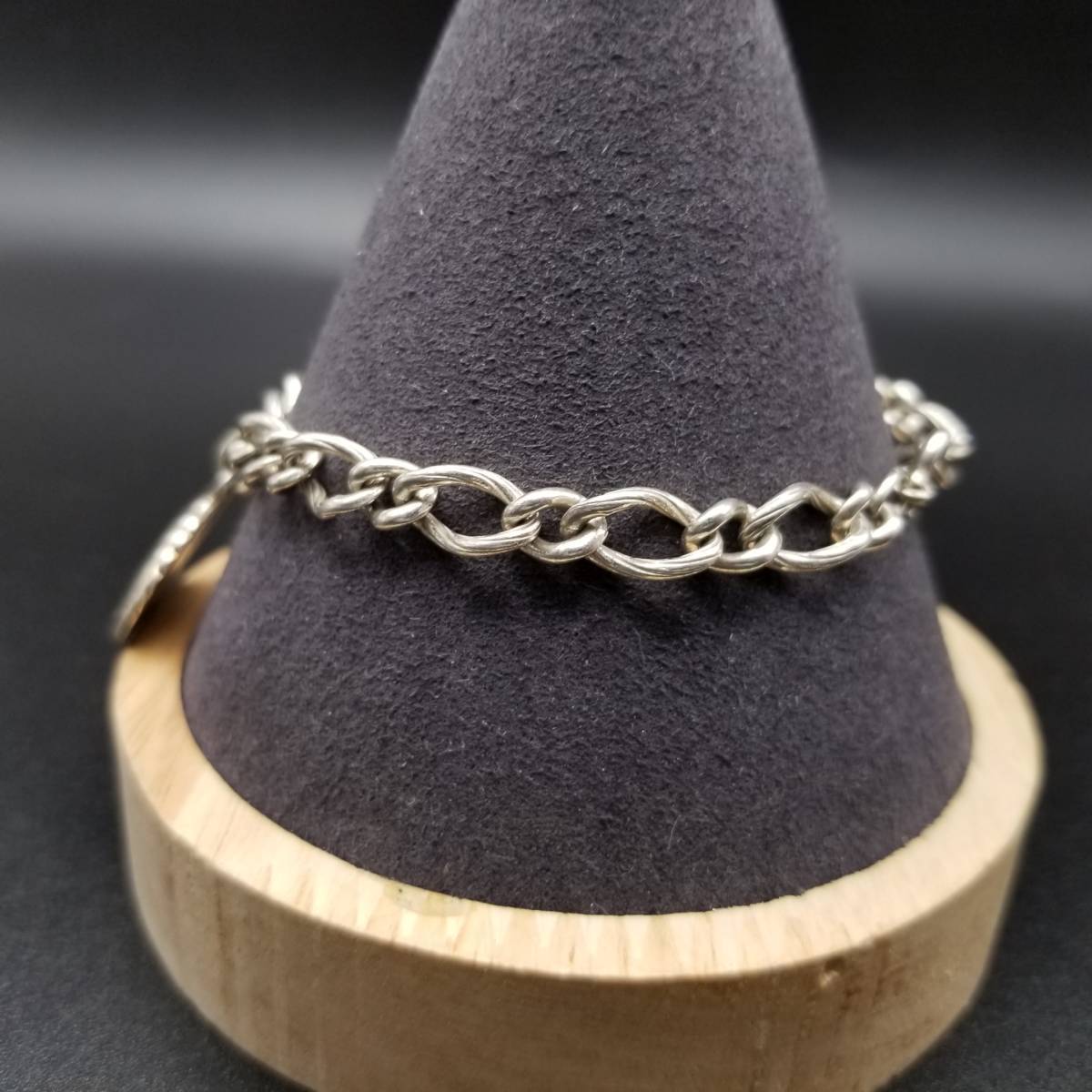 モノグラム ラウンドチャーム チェーン リンク 925シルバー ヴィンテージ ブレスレット 15.6g 銀細(xì)工定番 シンプル 飽きないデザイン 10Y-E