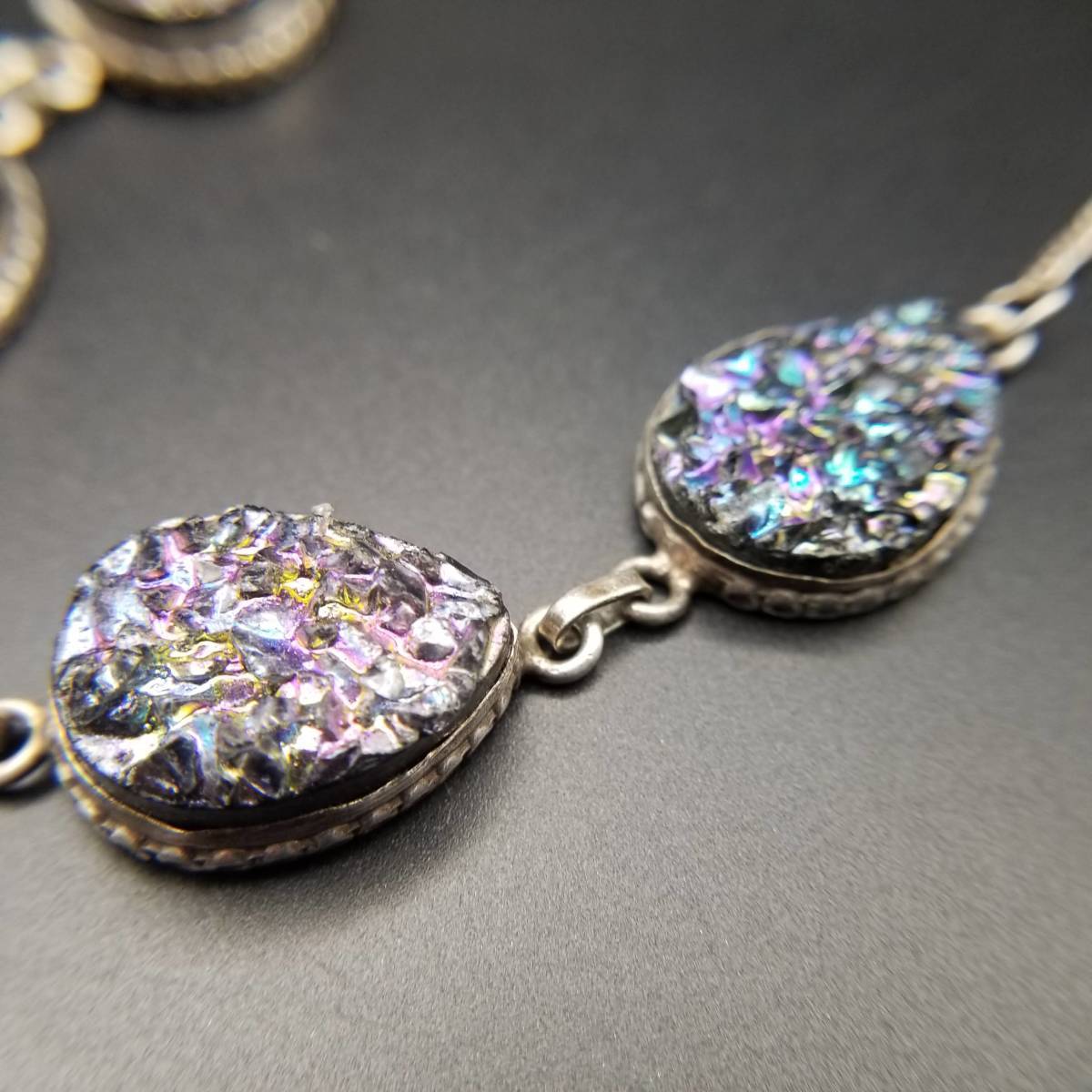 ドゥルージー 結晶 青紫系 オーロラ加工 5石 925 シルバー ヴィンテージ ネックレス 銀 ペンダント 天然石 母巖 宇宙色 YAU②
