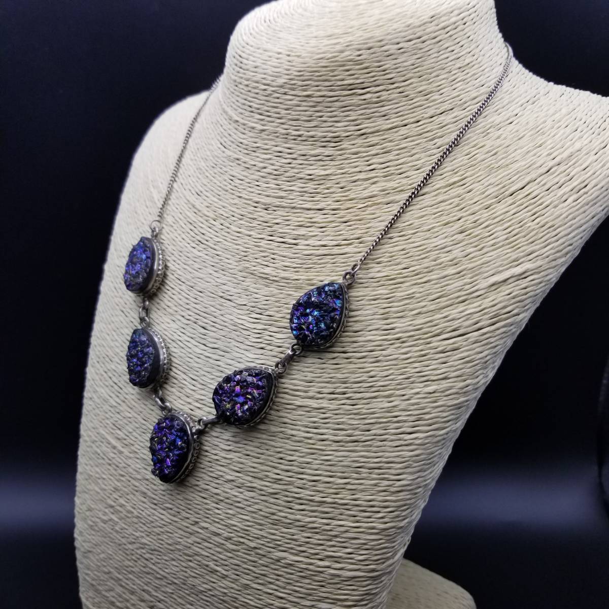 ドゥルージー 結晶 青紫系 オーロラ加工 5石 925 シルバー ヴィンテージ ネックレス 銀 ペンダント 天然石 母巖 宇宙色 YAU②