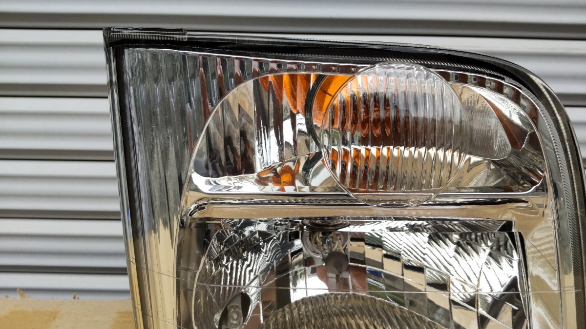 【美品・レンズ コーティング済み】 サンバ― TV1 / TV2 / TT1 / TT2 ヘッドライト 左右 【レンズリフォーマー】 【美品・レンズ コーティング済み】 サンバ― TV1 / TV2 / TT1 / TT2 ヘッドライト 左右 【レンズリフォーマー】