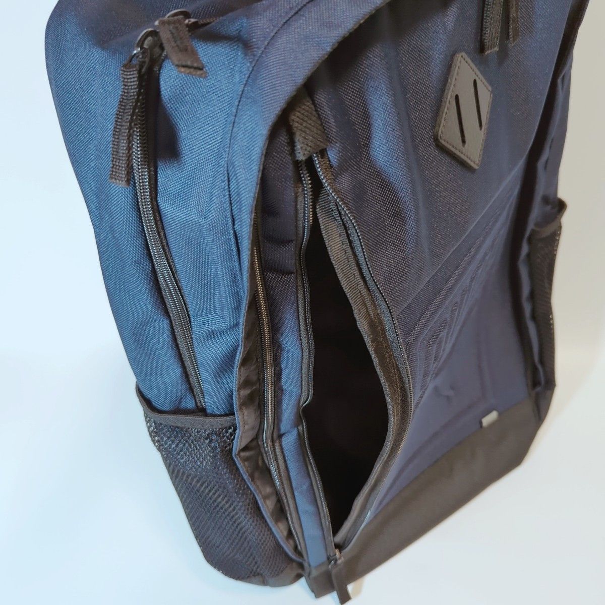 【新品タグ付き】PUMA プーマ バックパック リュックサック デイパック かばん 鞄 大容量 ネイビー メンズ レディース