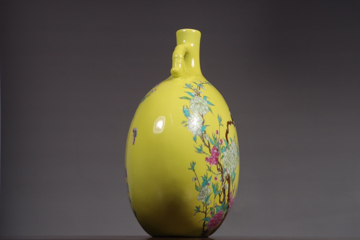 黄地粉彩瓷器花鳥紋扁瓶喜鵲登梅花瓶大清雍正年製粉彩瓷器中國瓷器花瓶