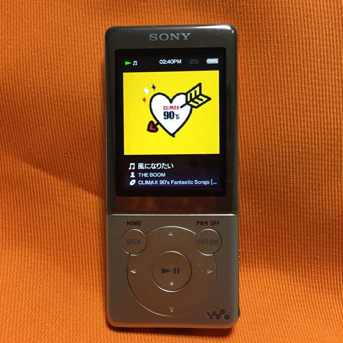 8GB·帶揚聲器◆◆SONY NW - S 774 Walkman Gold Gold Sony Walkman音樂播放/傳輸成功。管理編號：WK-41 原文:8GB・スピーカー付◆◆SONY NW-S774 Walkman 金 ゴールド ソニー ウォークマン 音楽再生・転送できました。管理番号:WK-41