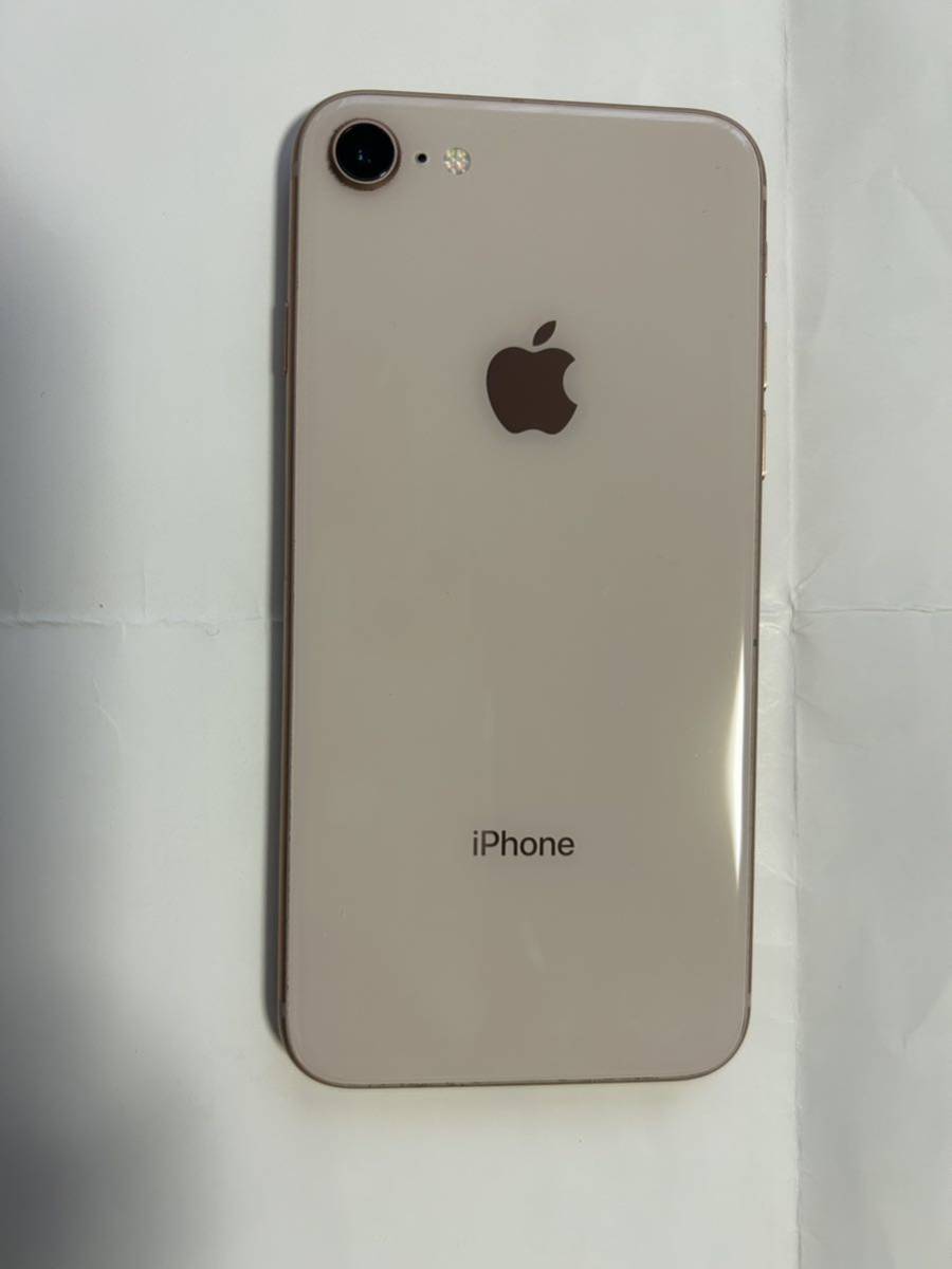 docomo iPhone 8 64GB ゴールド　画面割れジャンク　ドコモ_画像2