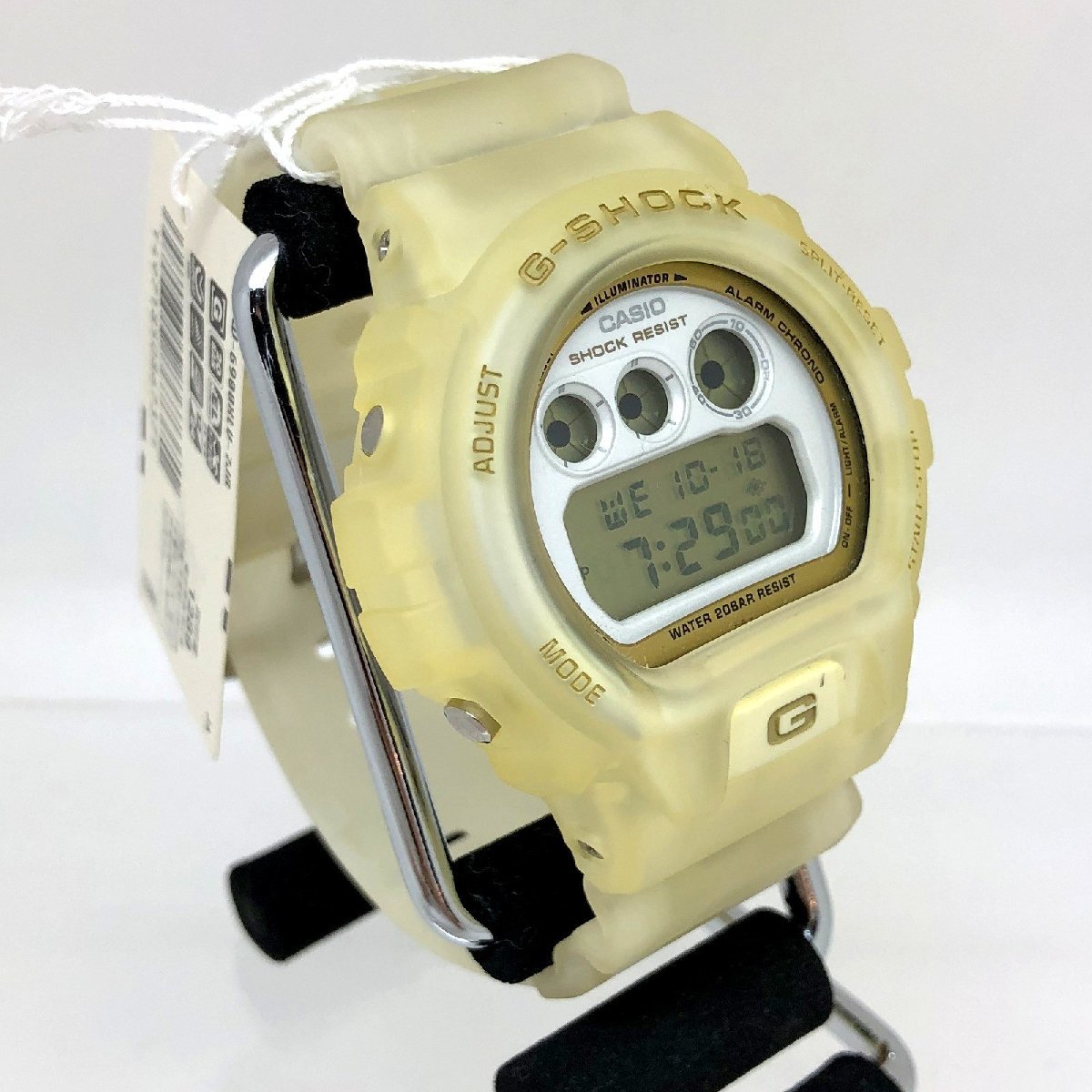 美品 G-SHOCK ジーショック CASIO カシオ 腕時計 DW-6900XLV-7JR 三つ目 デジタル プレシャスハートセレクション 【IT50BT0OPVH8】_画像2