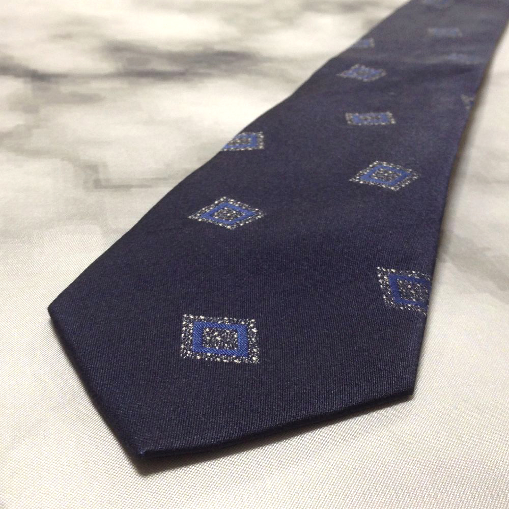 即出荷】 濃紺系 パターン柄 シルク100% イタリア製 ネクタイ 微光沢