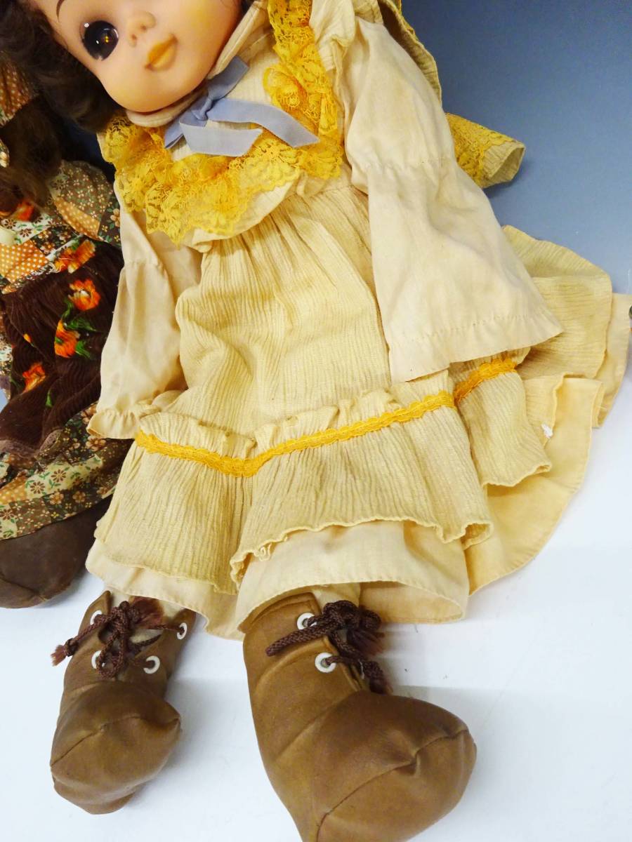 ◆(TD) 昭和レトロ 人形 2個 セット 抱き人形 ビンテージドール 花柄 レース フリル ブラウン 当時物 アンティーク調 玩具 インテリア雑貨_画像5