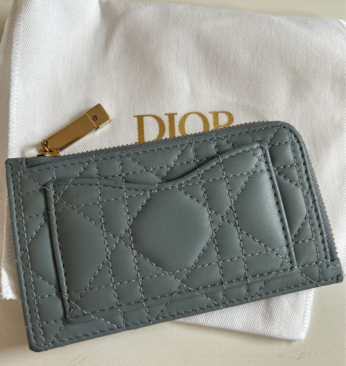 ディオールLADY DIOR コンパクト ジップ カードホルダー｜Yahoo!フリマ